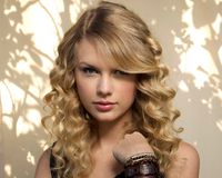 Скачать Taylor Swift – Style рингтон на звонок бесплатно